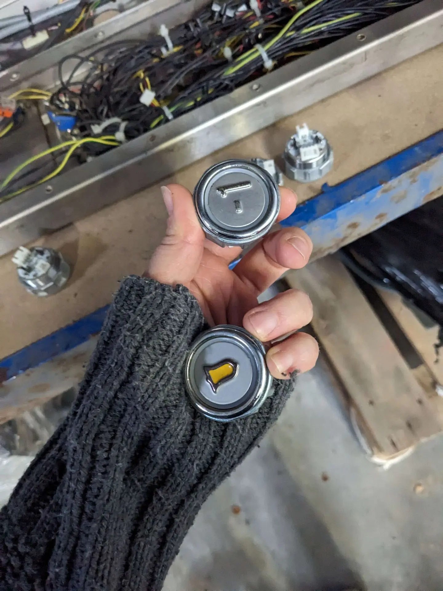 bouton d'ascenseur qui sont réemployées